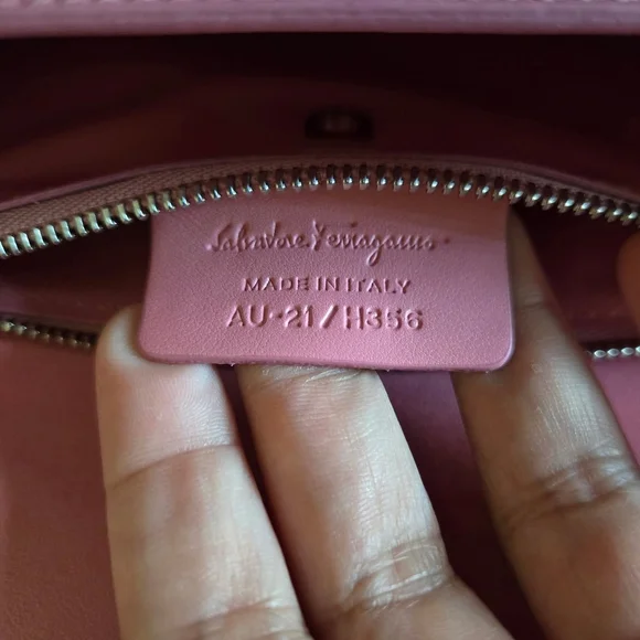 Salvatore Ferragamo Multicolor Tropical Shoulder Bag - Picture 7 of 8